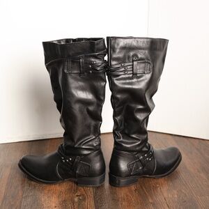 Women's White Mountain Merida Black Knee high riding boots. Size 7